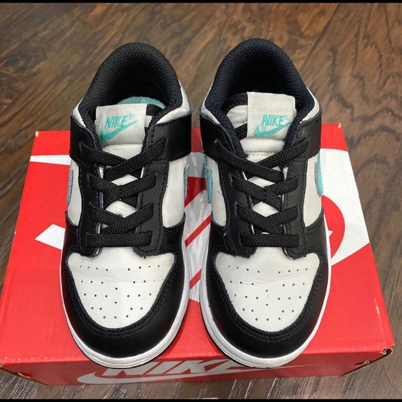 used NIKE DUNK LOW TD TIFFANY size 9c - Picture 3 of 10